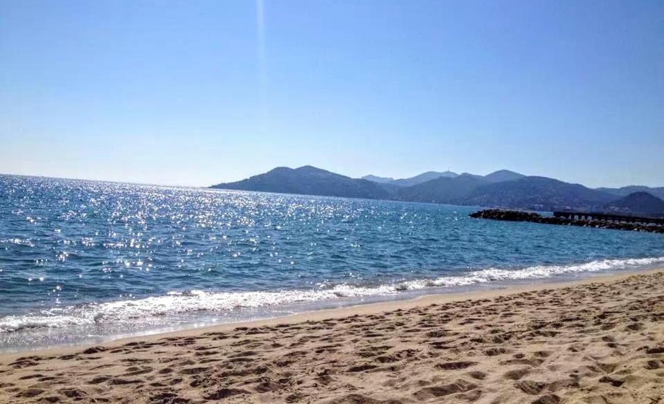 Cannes Studio - Wifi, Clim ภายนอก รูปภาพ